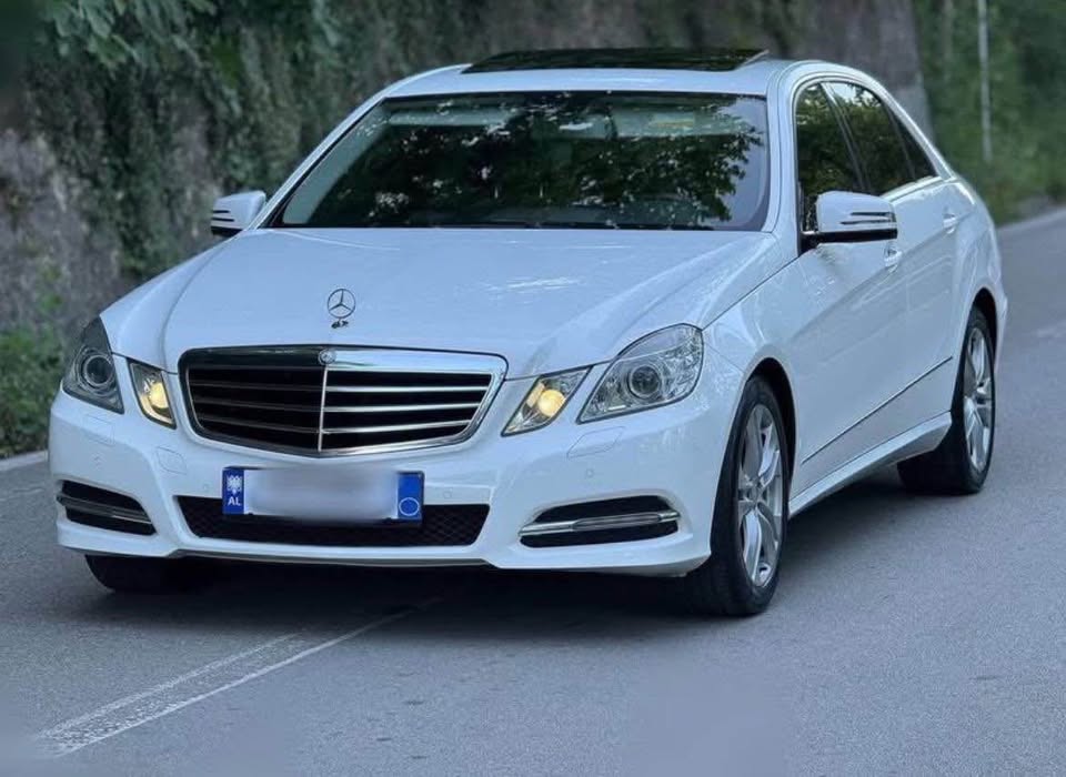 Fotoja 5 e listimit te prones me titull: Mercedes-Benz