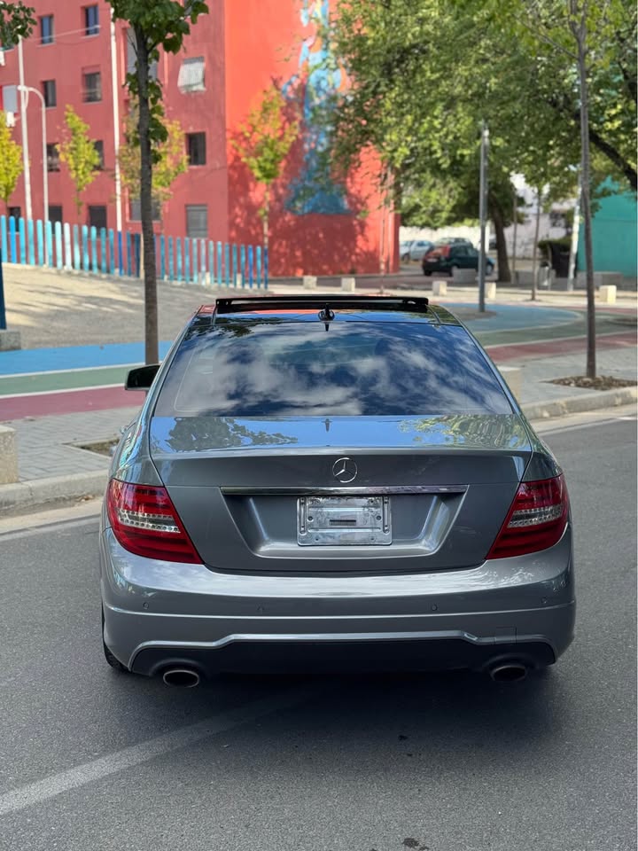 Fotoja 1 e listimit te prones me titull: Mercedes-Benz