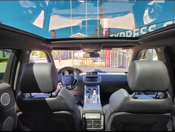 Fotoja 2 e listimit te prones me titull: Land Rover