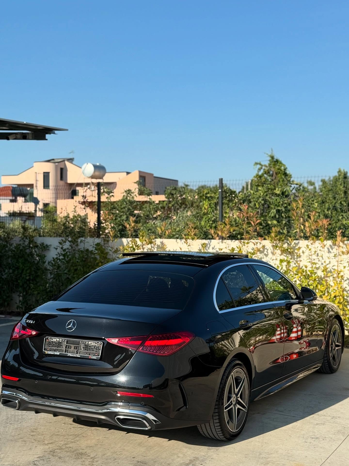 Fotoja 4 e listimit te prones me titull: Mercedes-Benz