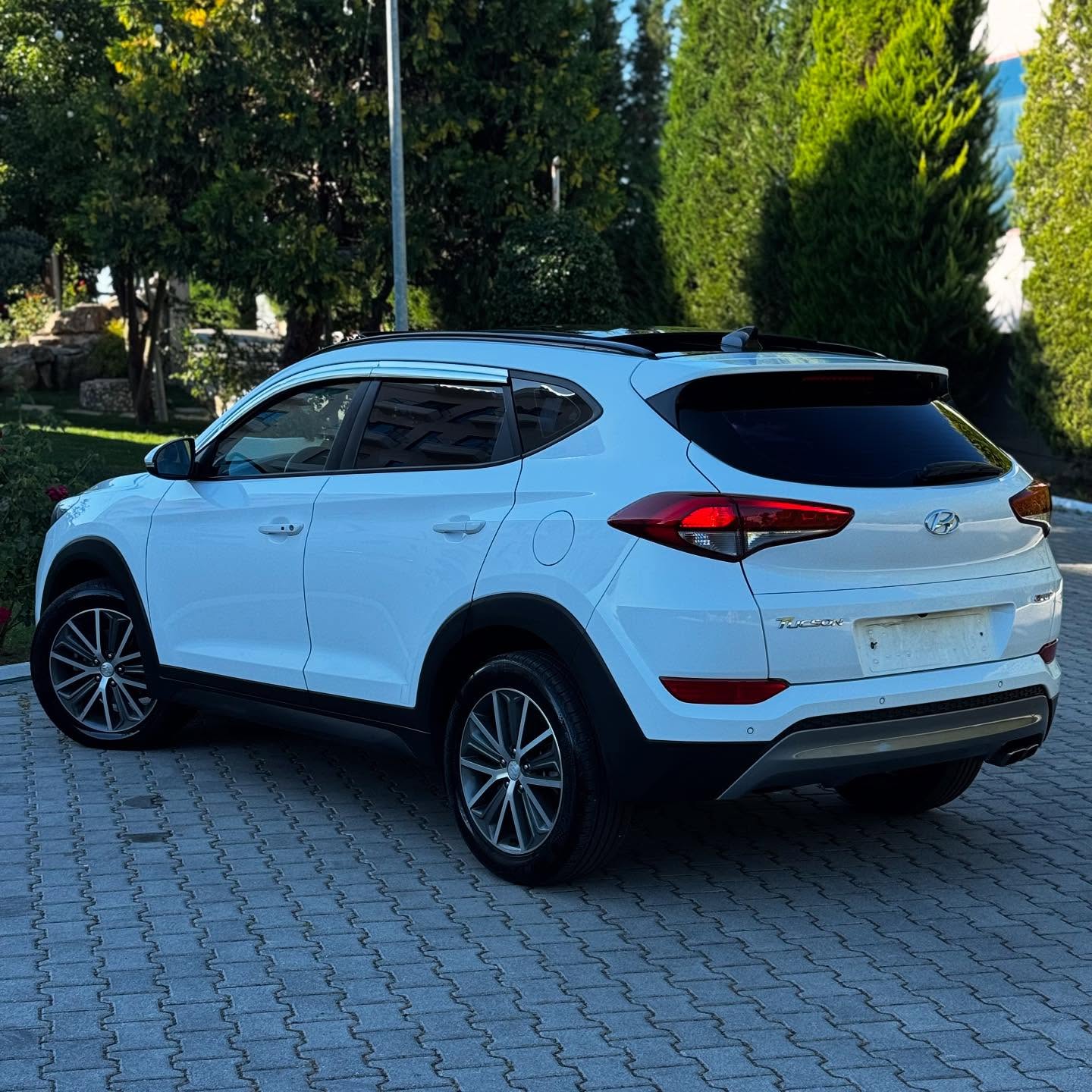 Fotoja 3 e listimit te prones me titull: Hyundai