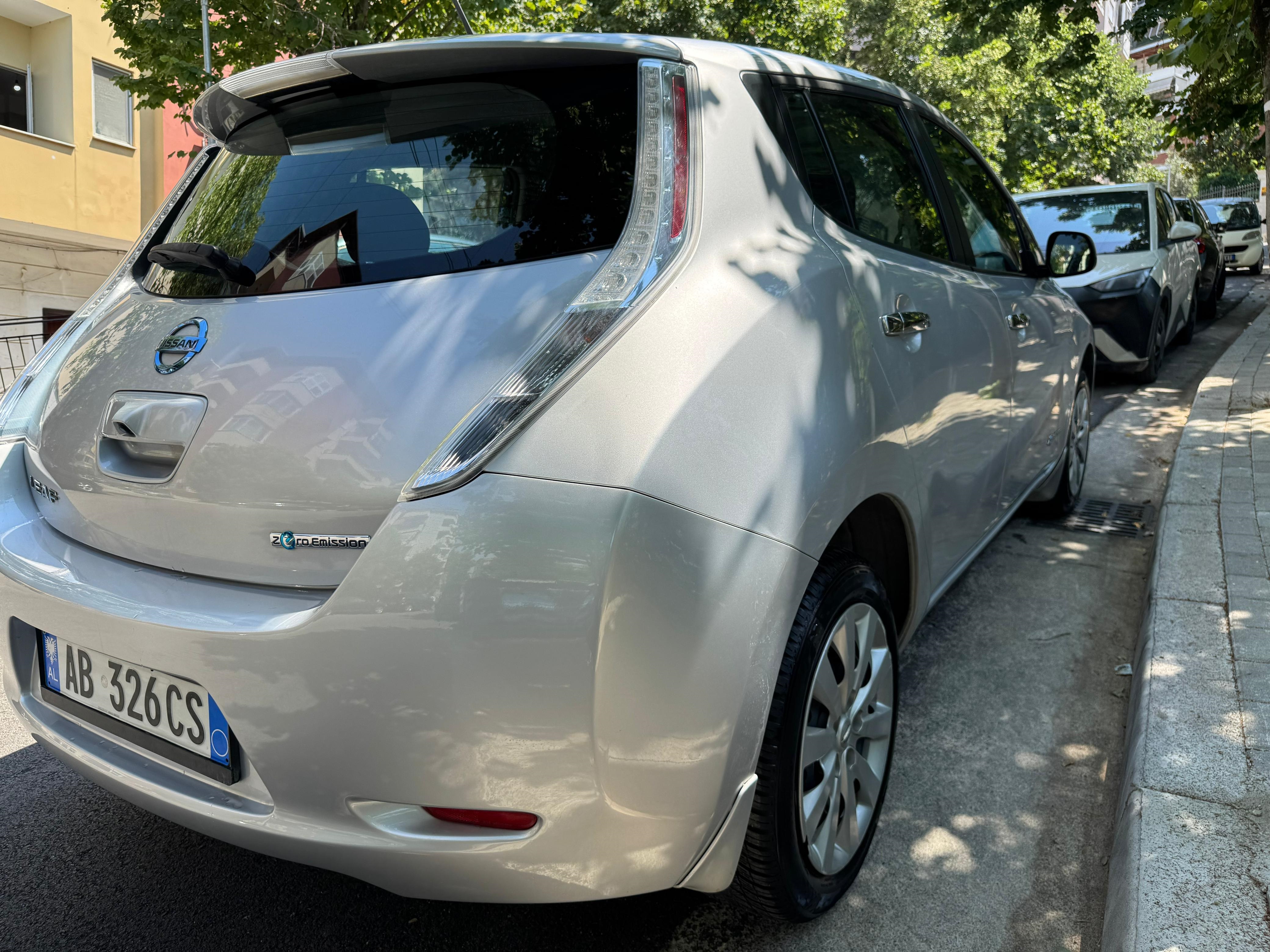 Fotoja 5 e listimit te prones me titull: Nissan