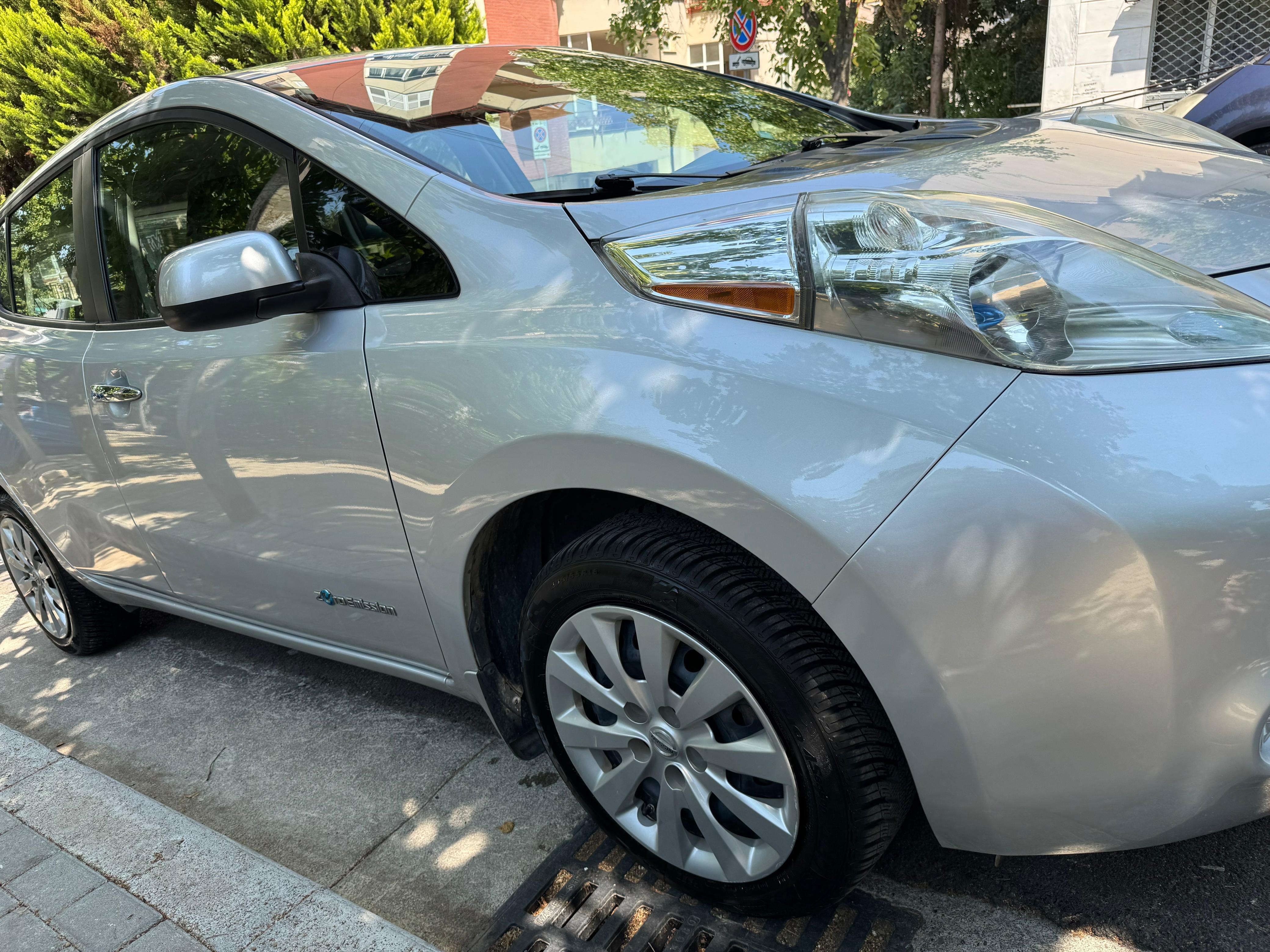 Fotoja 6 e listimit te prones me titull: Nissan