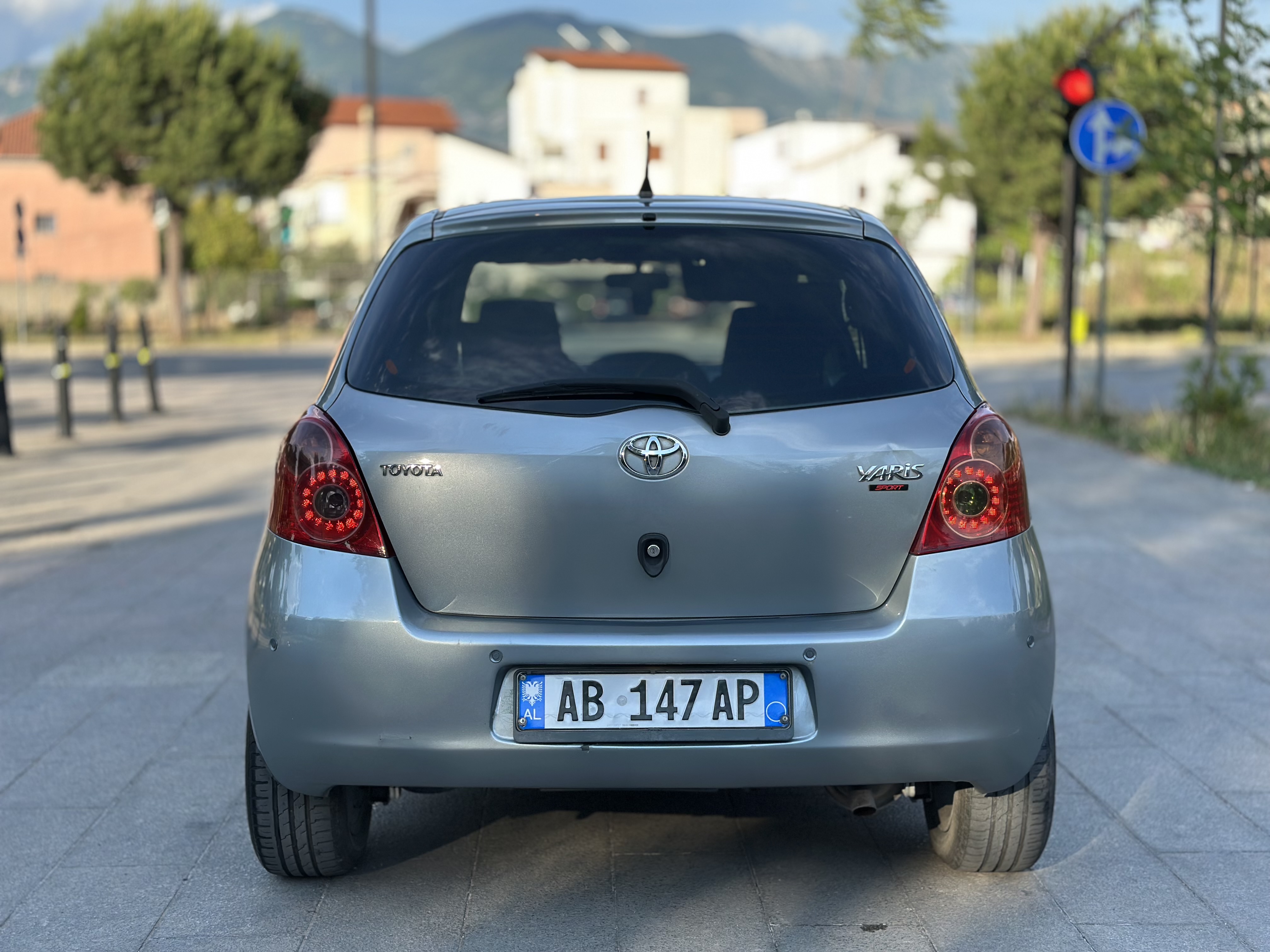 Fotoja 7 e listimit te prones me titull: Toyota